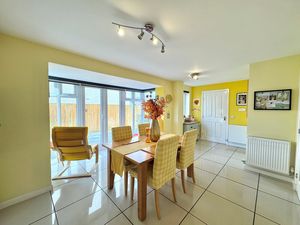 Photo 28- click for photo gallery